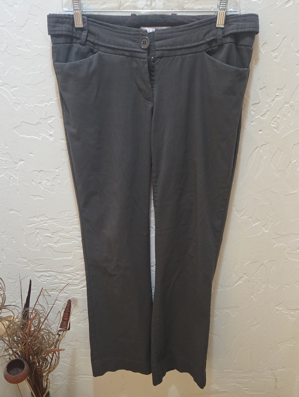 Ninety Women's Classic Straight-Leg Gray/Brown Low Rise Pants